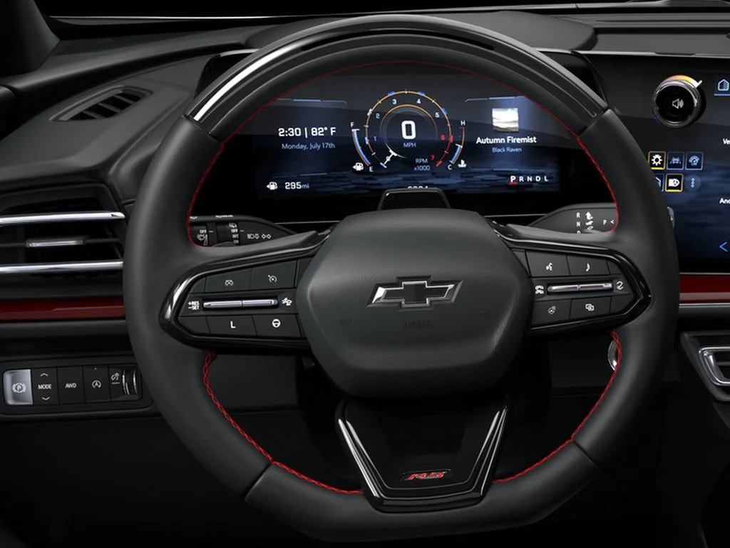 New 2026 Polar White Tricoat Chevrolet RS image 10