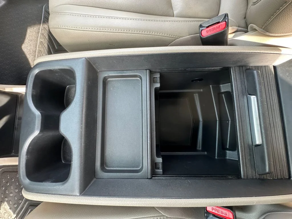 Used 2019 White Honda EX-L image 12