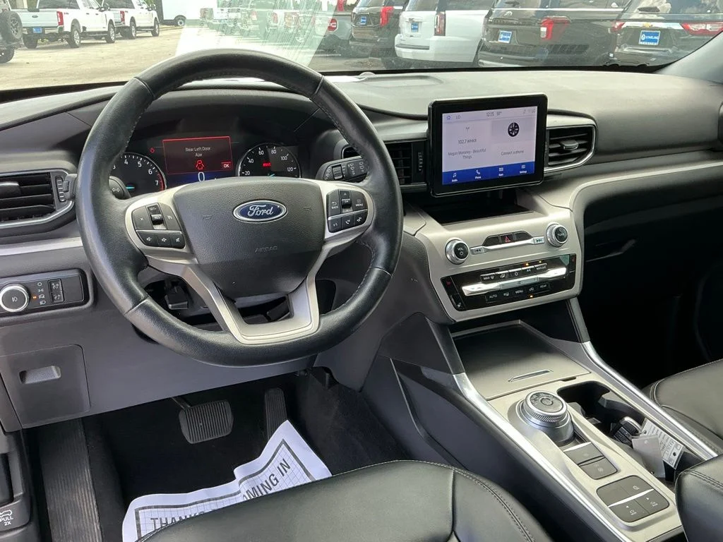 Used 2023 White Ford XLT image 29