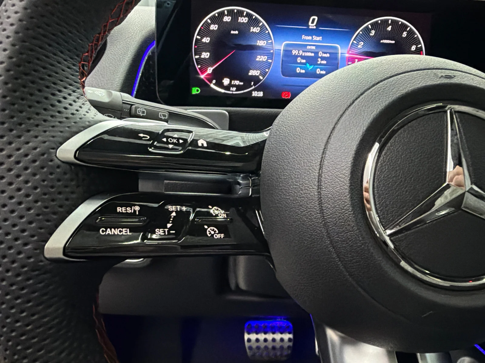 Used 2026 White Mercedes-Benz GLB 250 image 12