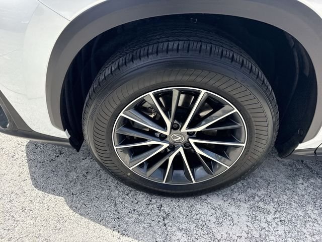 Certified Used 2024 White Lexus 350 Premium image 10