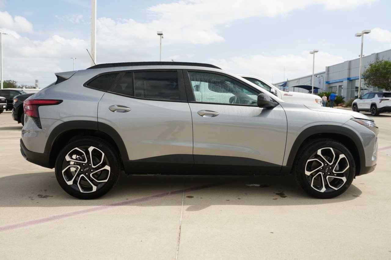 New 2026 Sterling Gray Metallic Chevrolet 2RS image 4