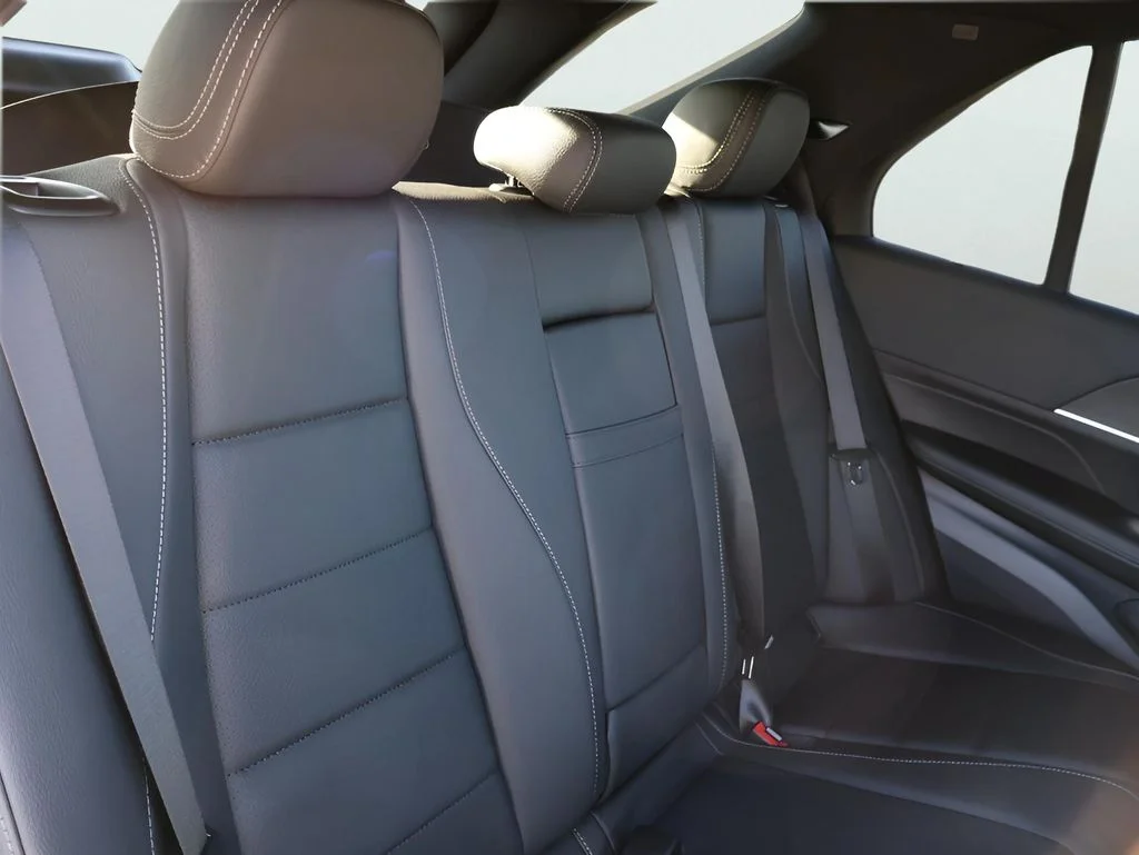 New 2026 MANUFAKTUR Silicon Grey Mercedes-Benz GLE 450 image 14