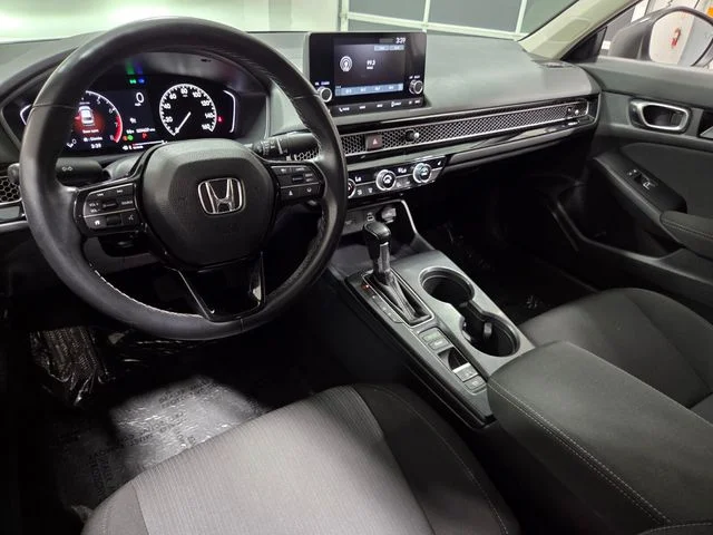 Used 2023 Silver Honda EX image 7