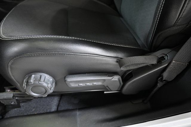 Used 2023 Silver Jeep Freedom Edition image 25