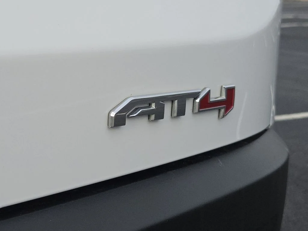 2023 GMC Acadia AT4 - Photo 18
