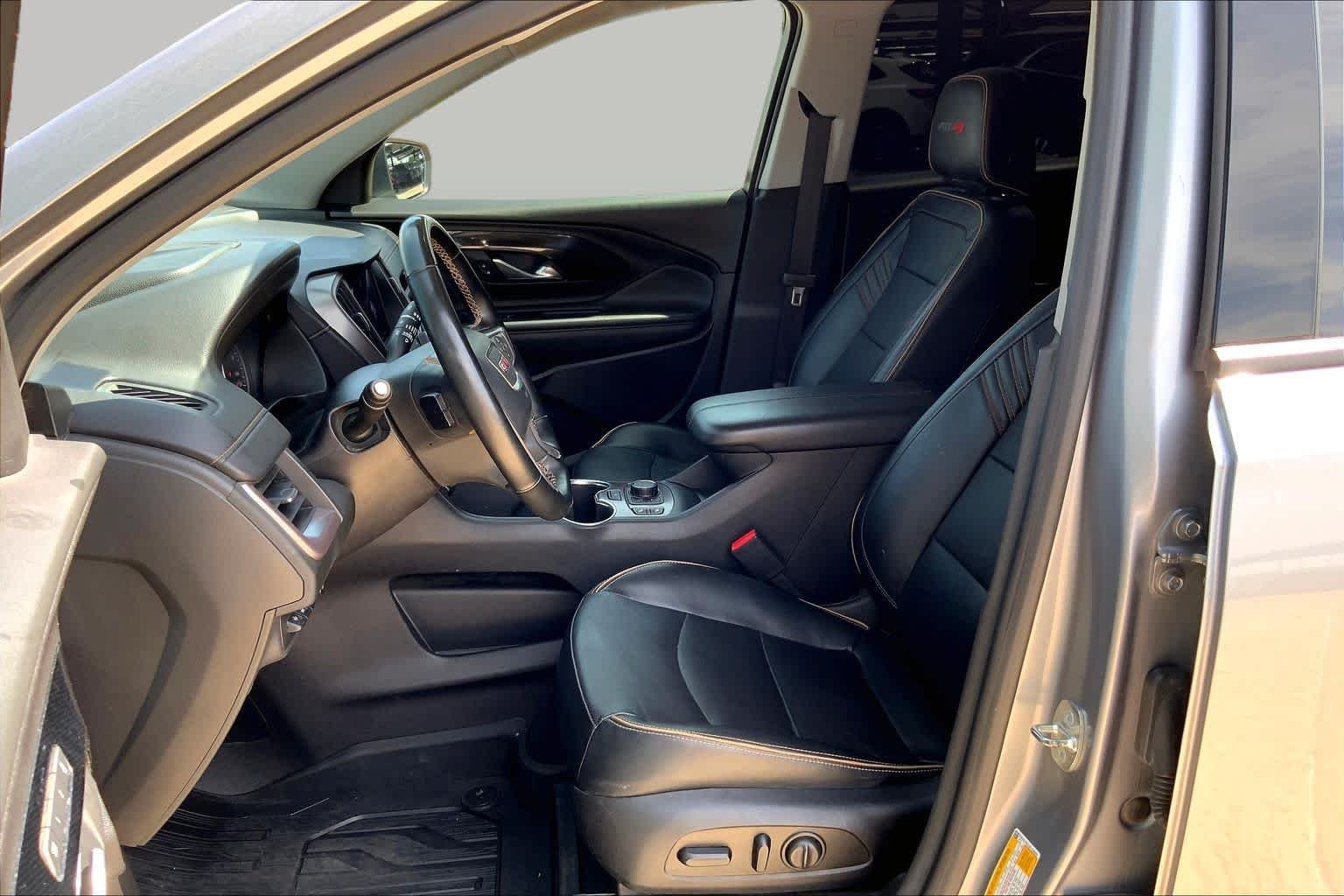 Used 2024 Sterling Metallic GMC AT4 image 8