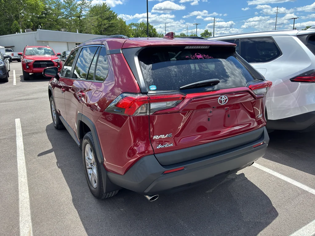 Used 2024 Ruby Flare Pearl Toyota XLE image 3
