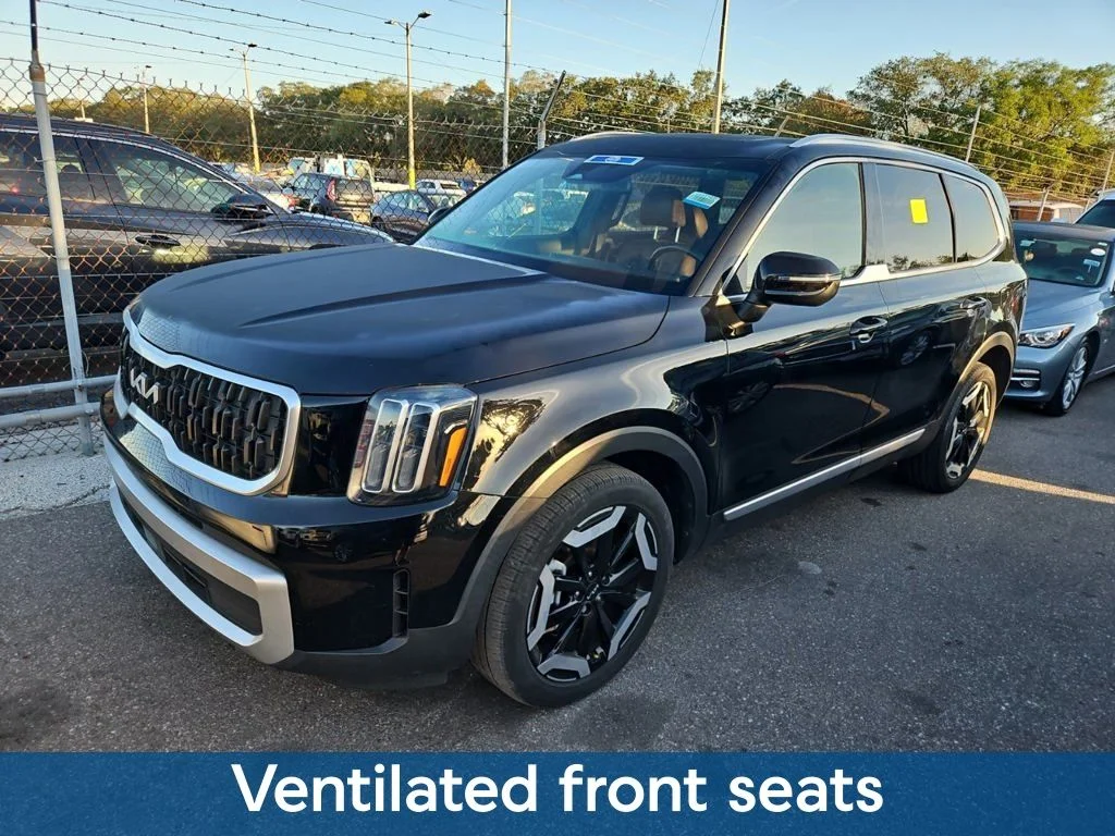 Used 2024 Black Kia EX image 16