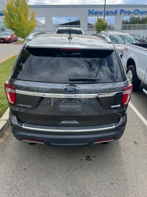 Used 2018 Gray Ford Limited image 10