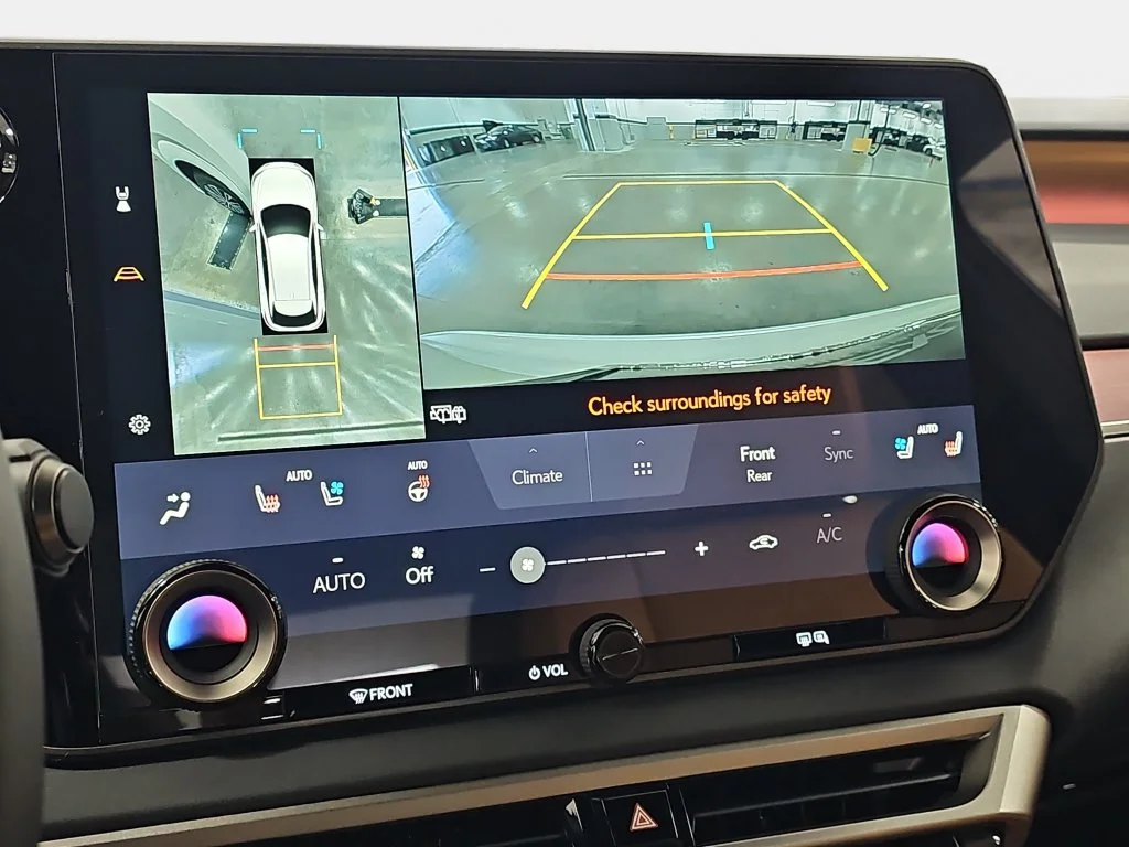 New 2026 Eminent White Pearl Lexus PREMIUM PLUS image 22