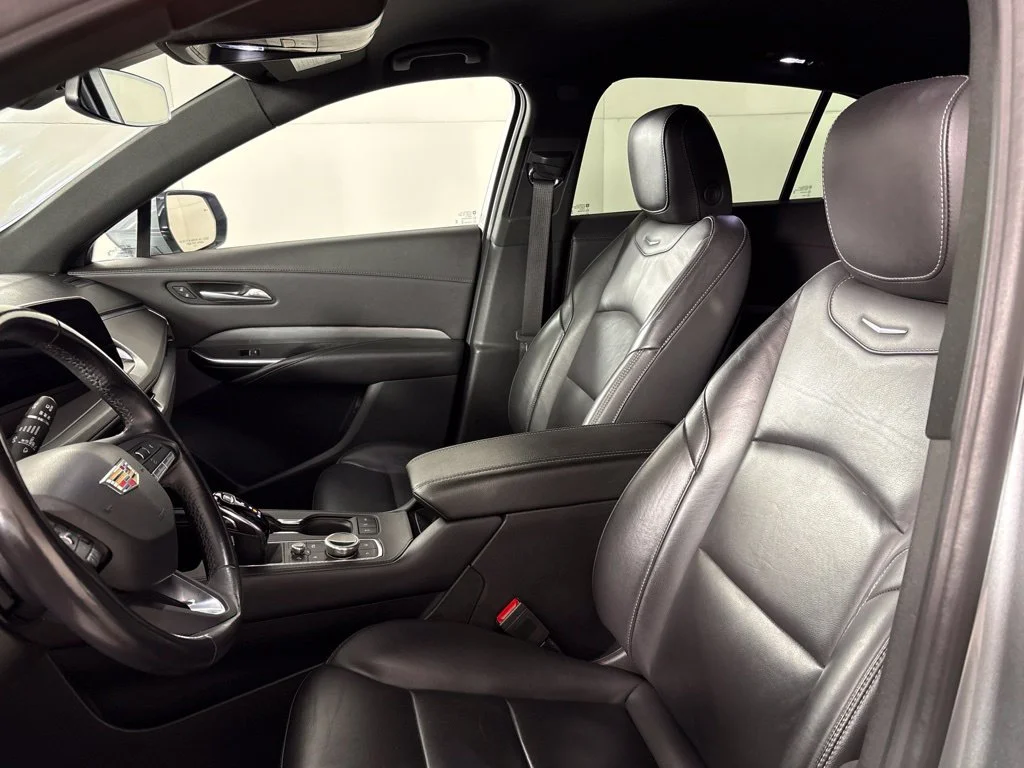 Used 2024 Silver Cadillac Premium Luxury image 34