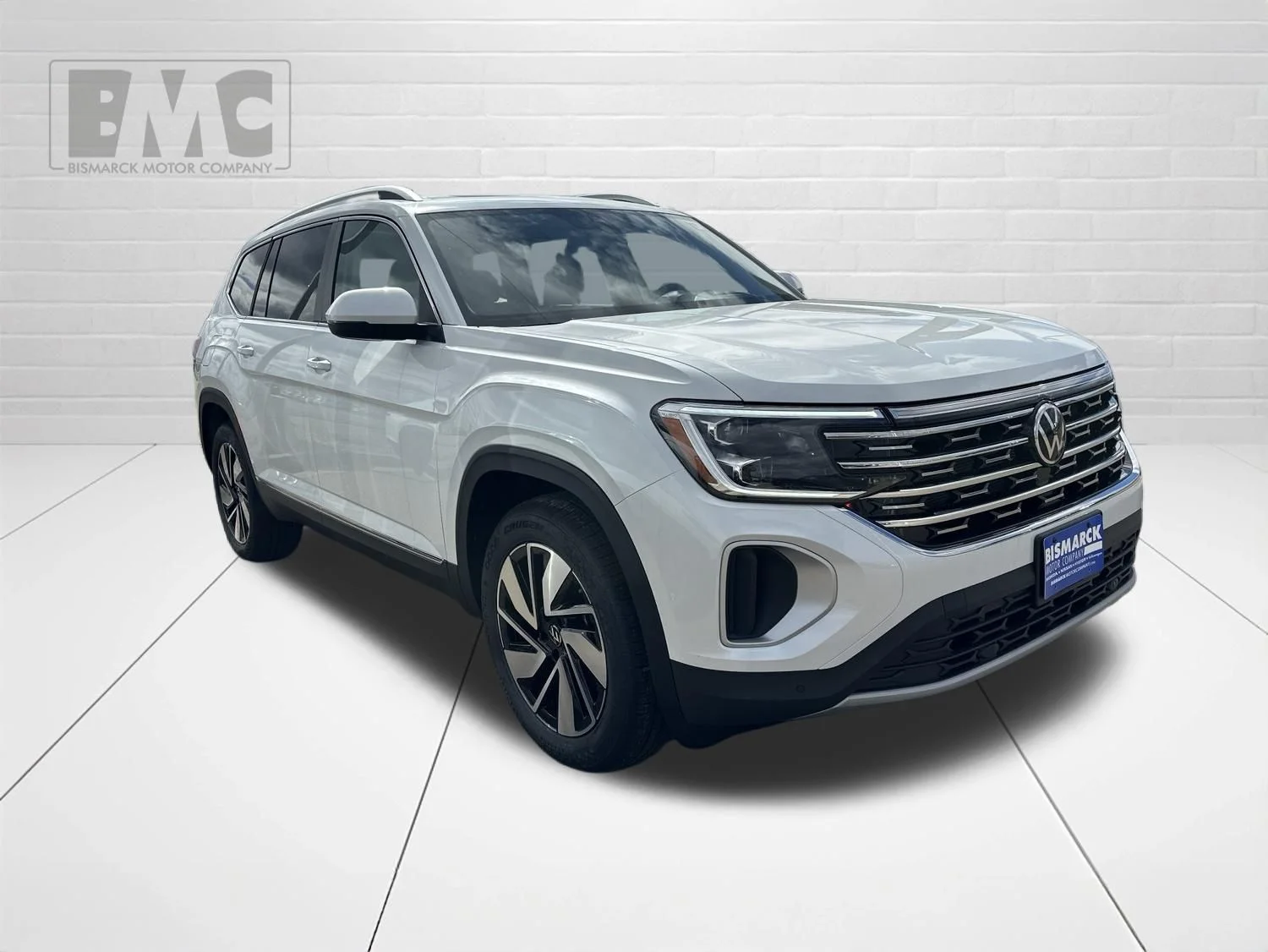 New 2026 White/off-white Volkswagen 2.0T SEL image 2