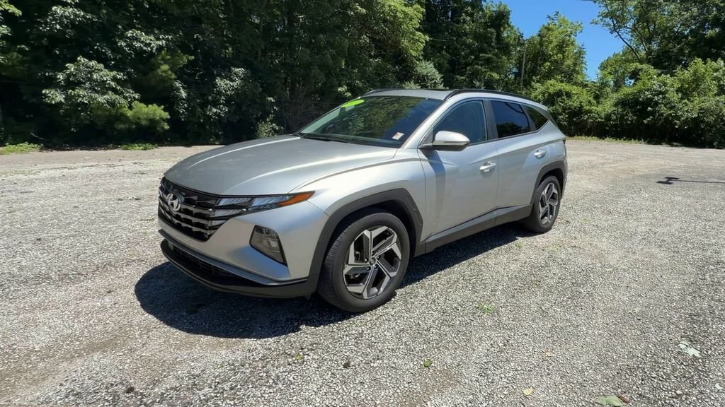 Used 2024 Silver Hyundai SEL image 4