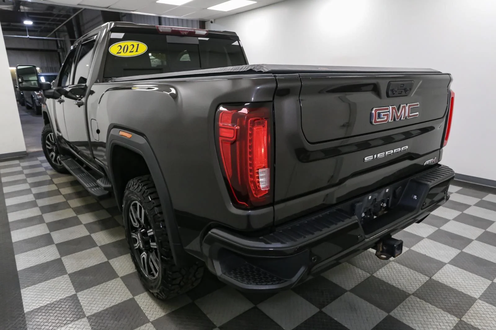 Used 2021 Brownstone Metallic GMC AT4 image 11