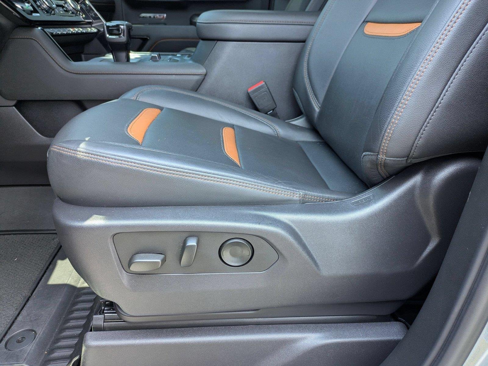 Used 2024 Sterling Metallic GMC AT4 image 15