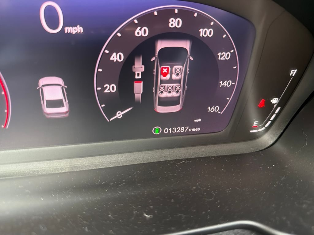 Used 2023 White Honda LX image 9