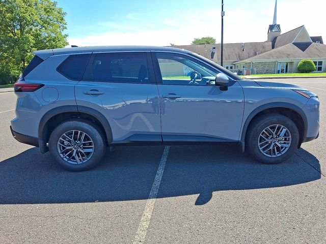 Used 2026 Gray Nissan SV image 9
