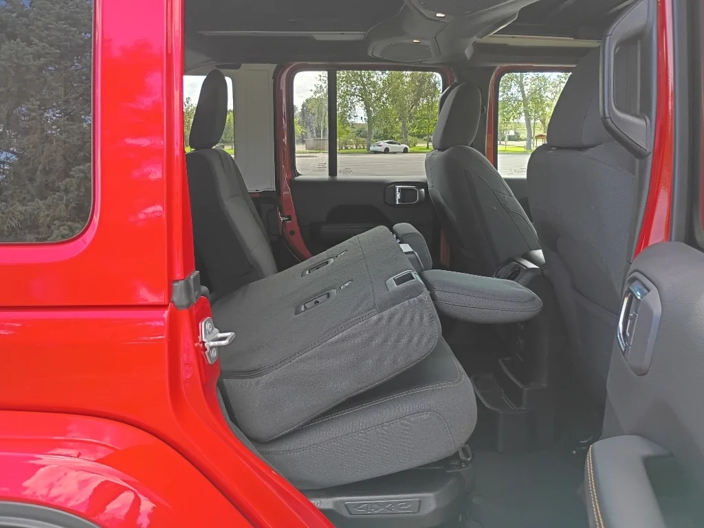 Used 2025 Firecracker Red Clearcoat Jeep Sahara image 15