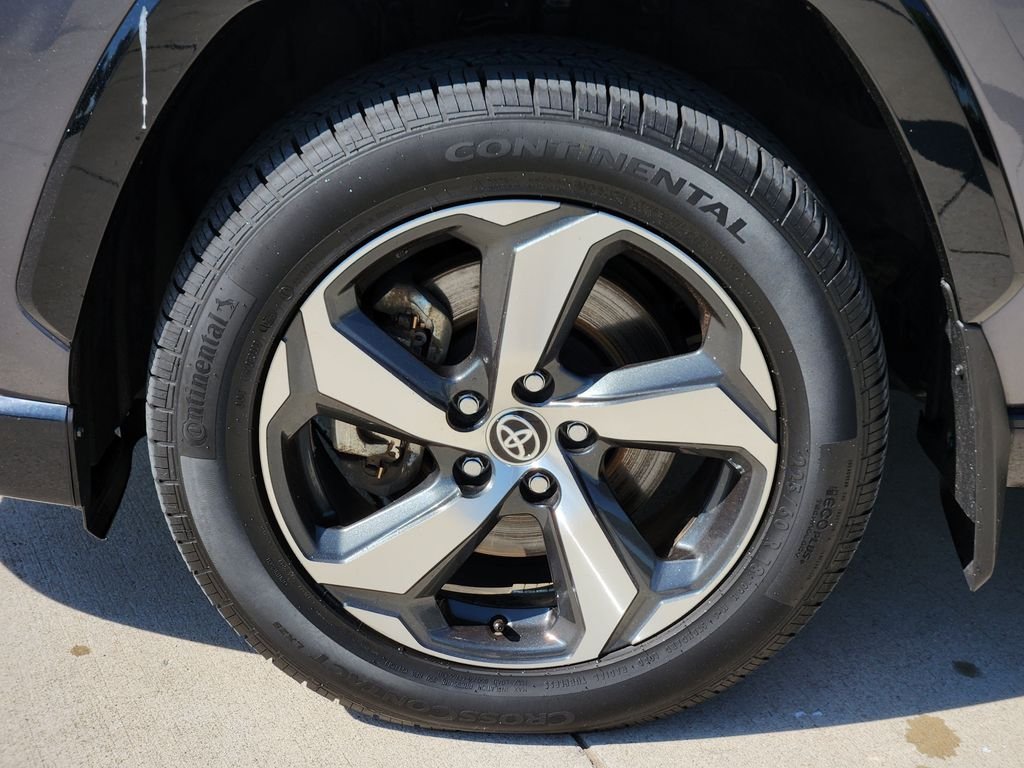 Used 2021 Gray Toyota SE image 14