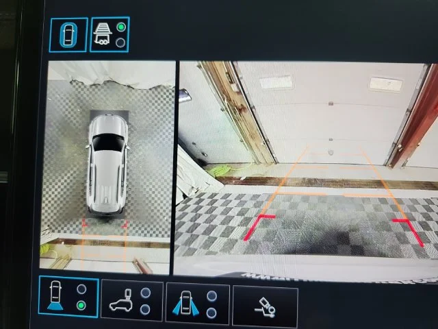 New 2026 Glacier White Tricoat GMC Elevation image 20