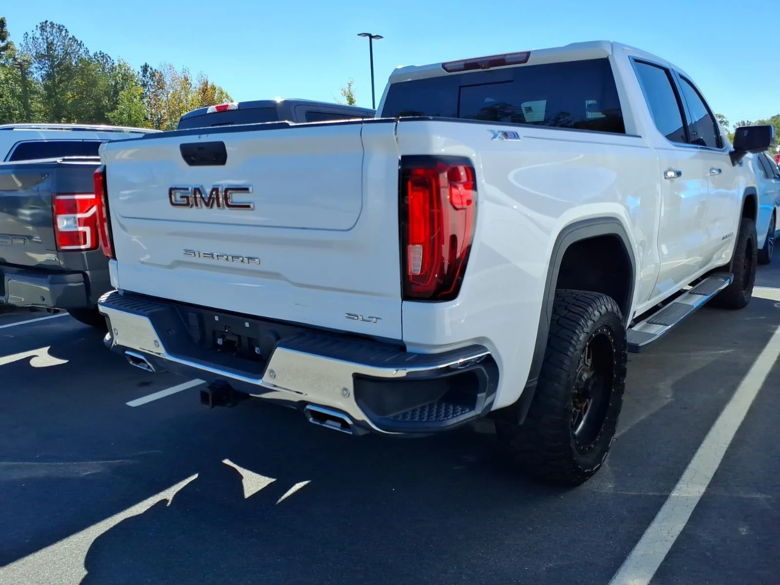 Used 2020 Summit White GMC SLT image 12