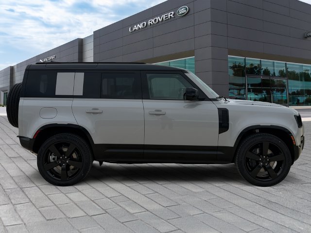 New 2026 Borasco Grey Land Rover X-Dynamic SE image 6
