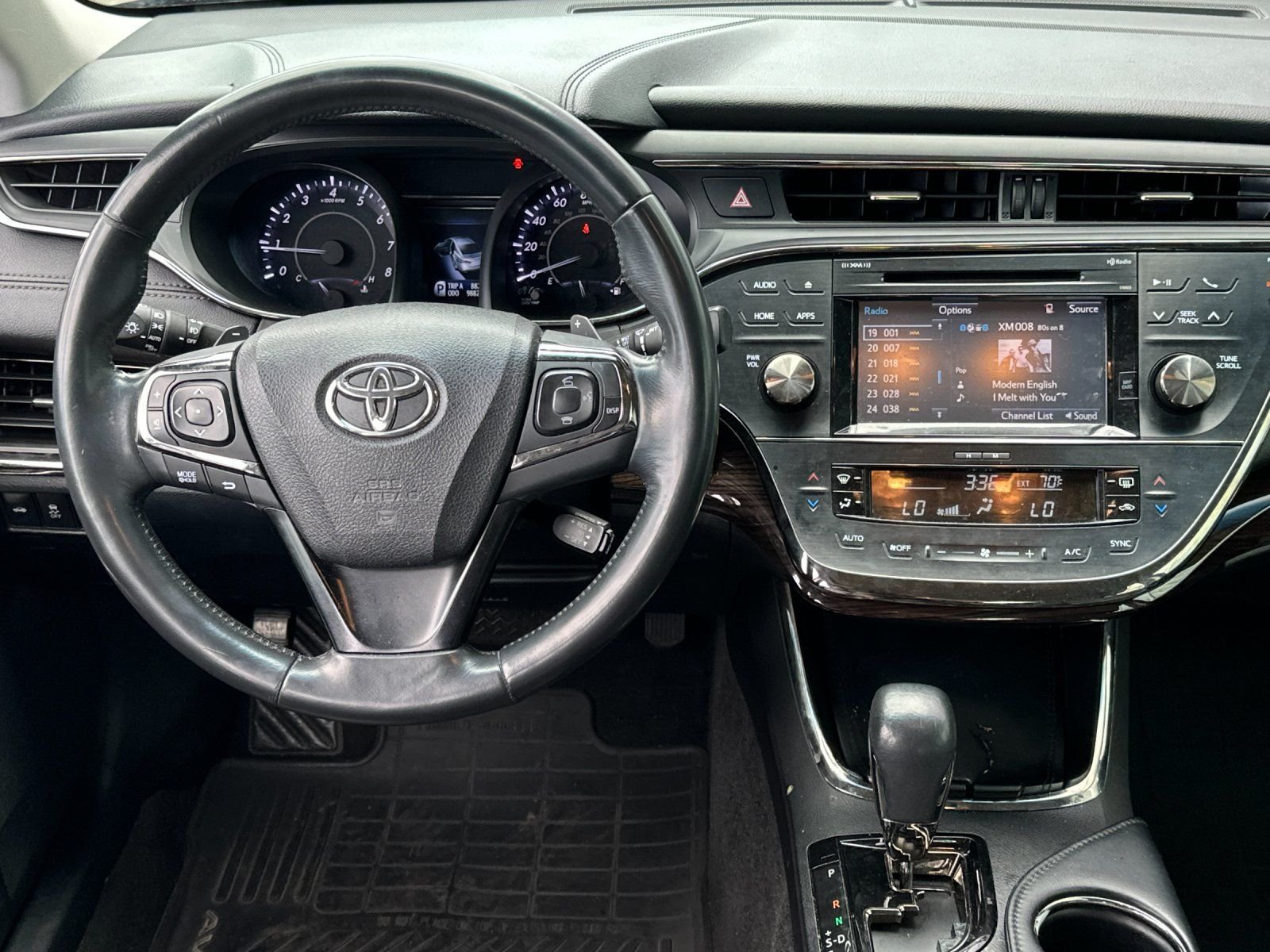 Used 2015 Mica Toyota XLE Touring image 13