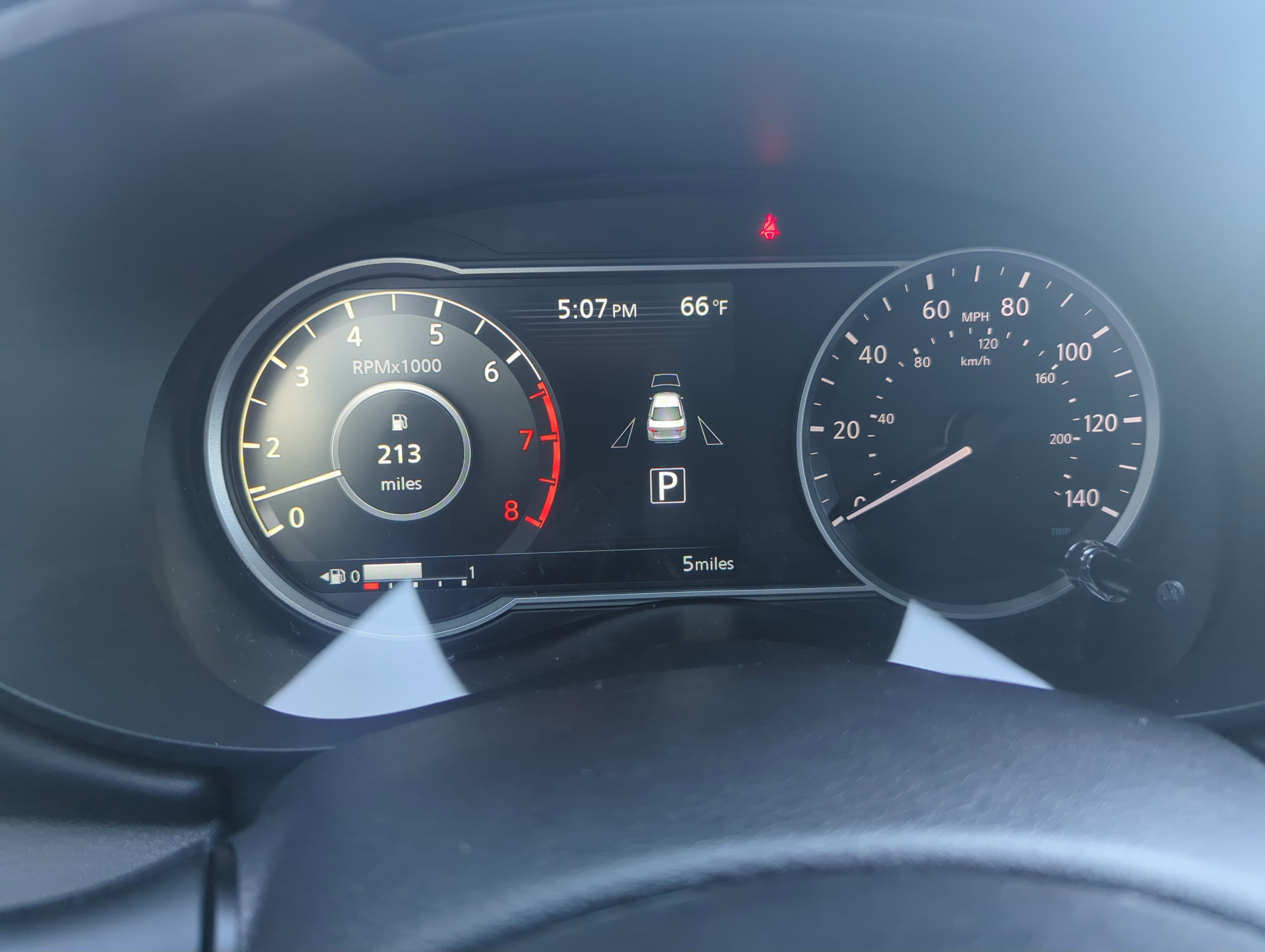 2025 Nissan Versa Sedan SR - Photo 14