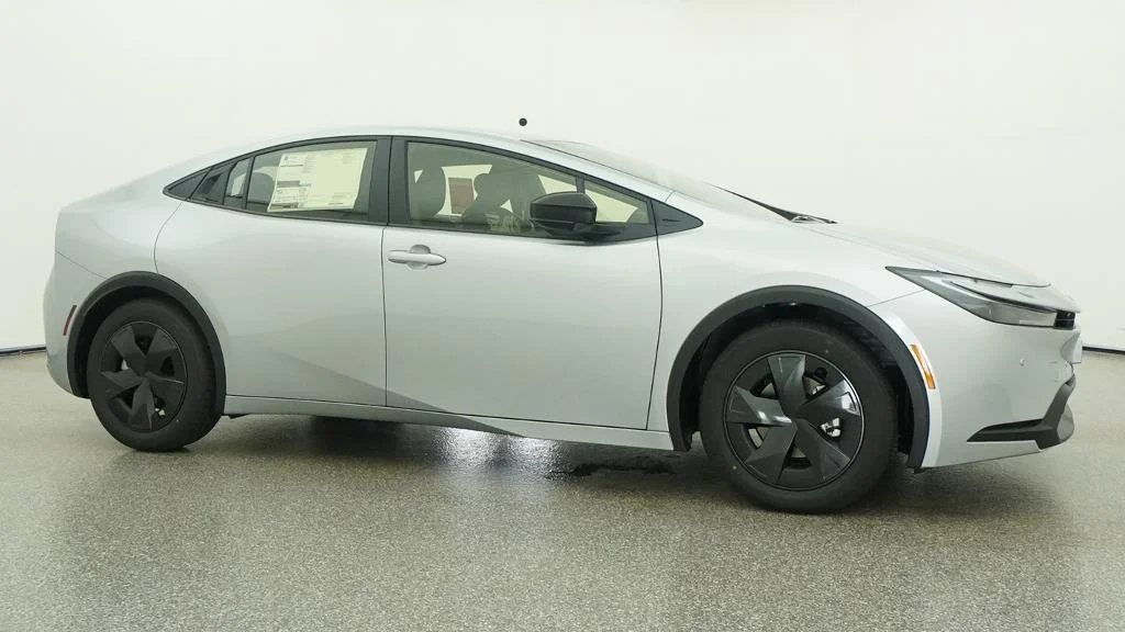 New 2027 Cutting Edge Toyota LE image 22