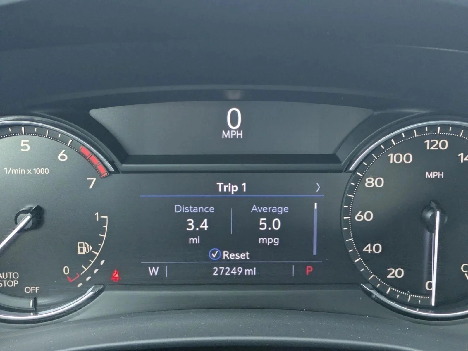 Used 2022 Infrared Tintcoat Cadillac FWD Luxury image 11