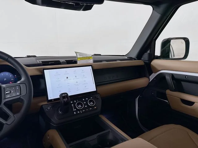 New 2026 Fuji White Land Rover S image 26