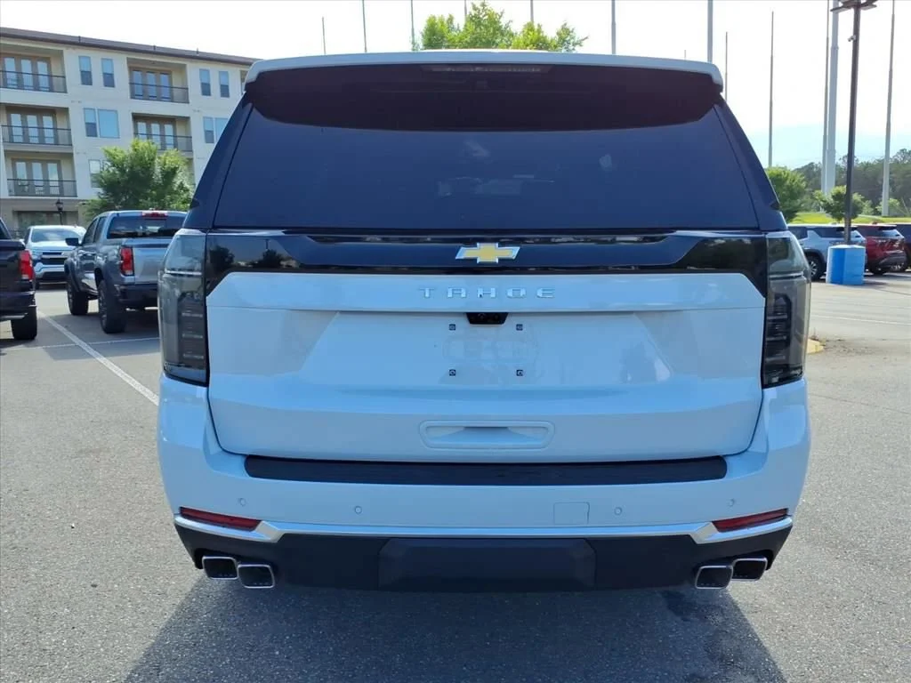 New 2026 Polar White Tricoat Chevrolet High Country image 31