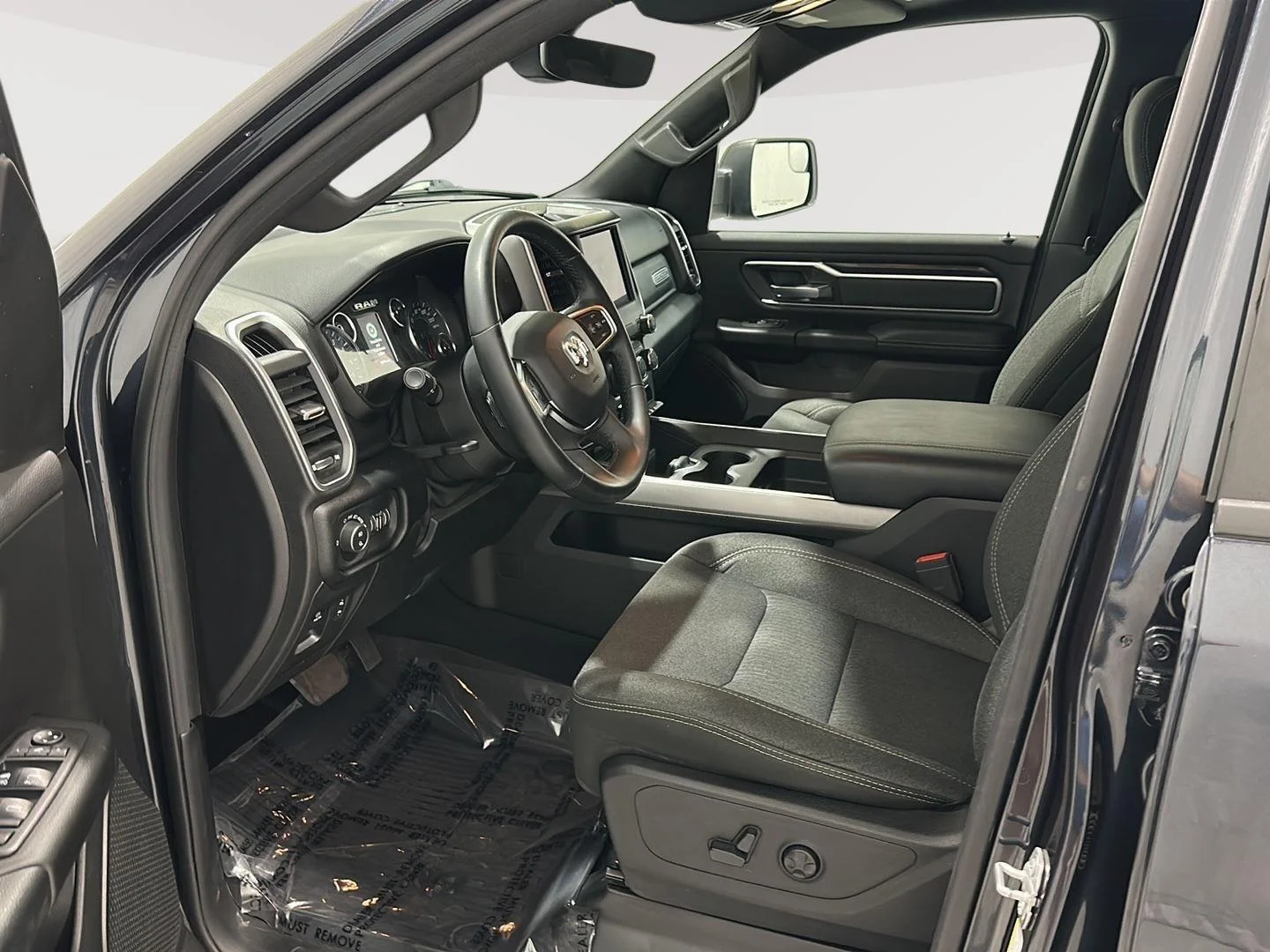Used 2019 Steel Ram Big Horn/Lone Star image 17