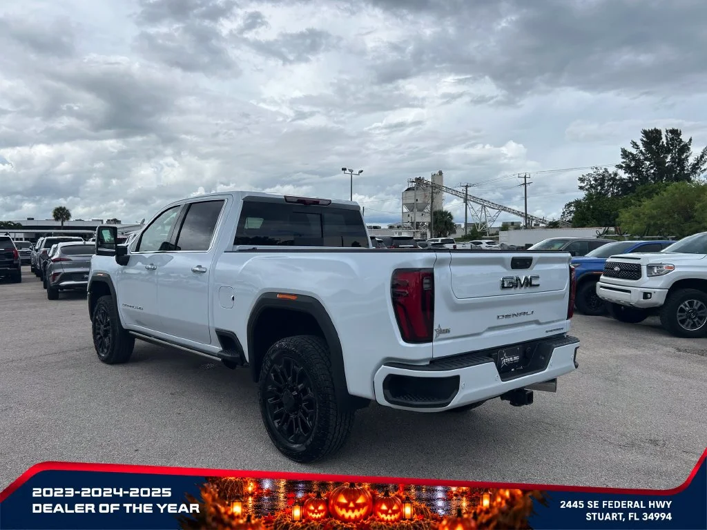 New 2026 Glacier White Tricoat GMC Denali Ultimate image 5