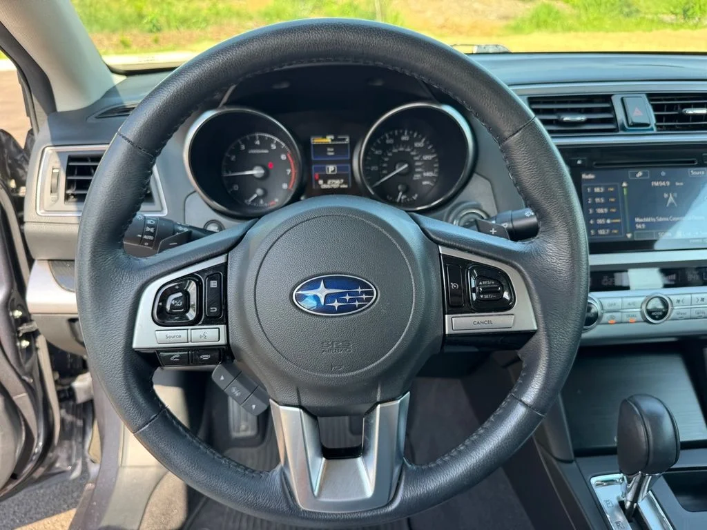 Used 2017 Gray Subaru 2.5i image 21