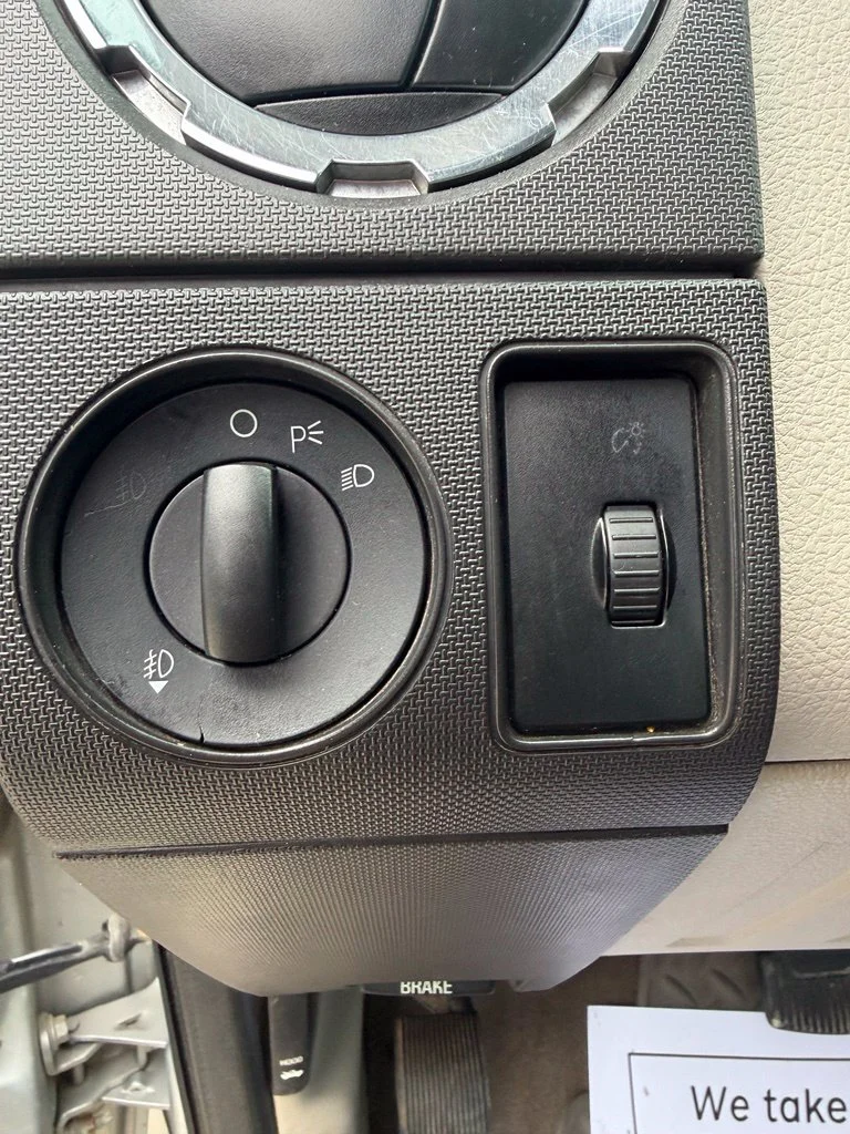 Used 2010 Silver Ford XLT image 11