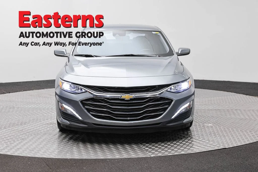 Used 2024 Gray Chevrolet LT image 2