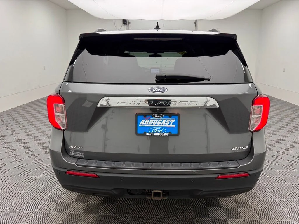 Used 2023 Gray Ford XLT image 10