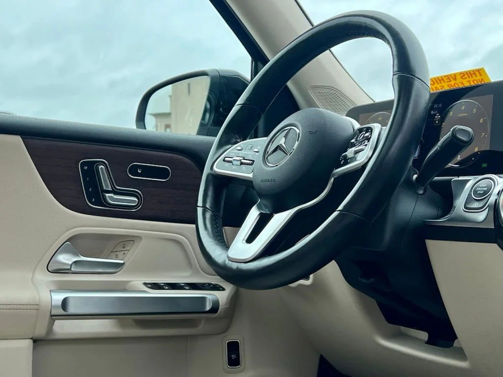 Certified Used 2023  Mercedes-Benz GLB 250 image 9