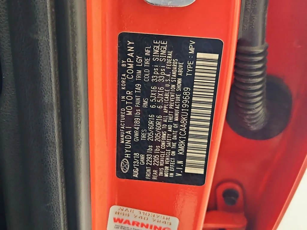 Used 2019 Sunset Orange Hyundai SE image 32