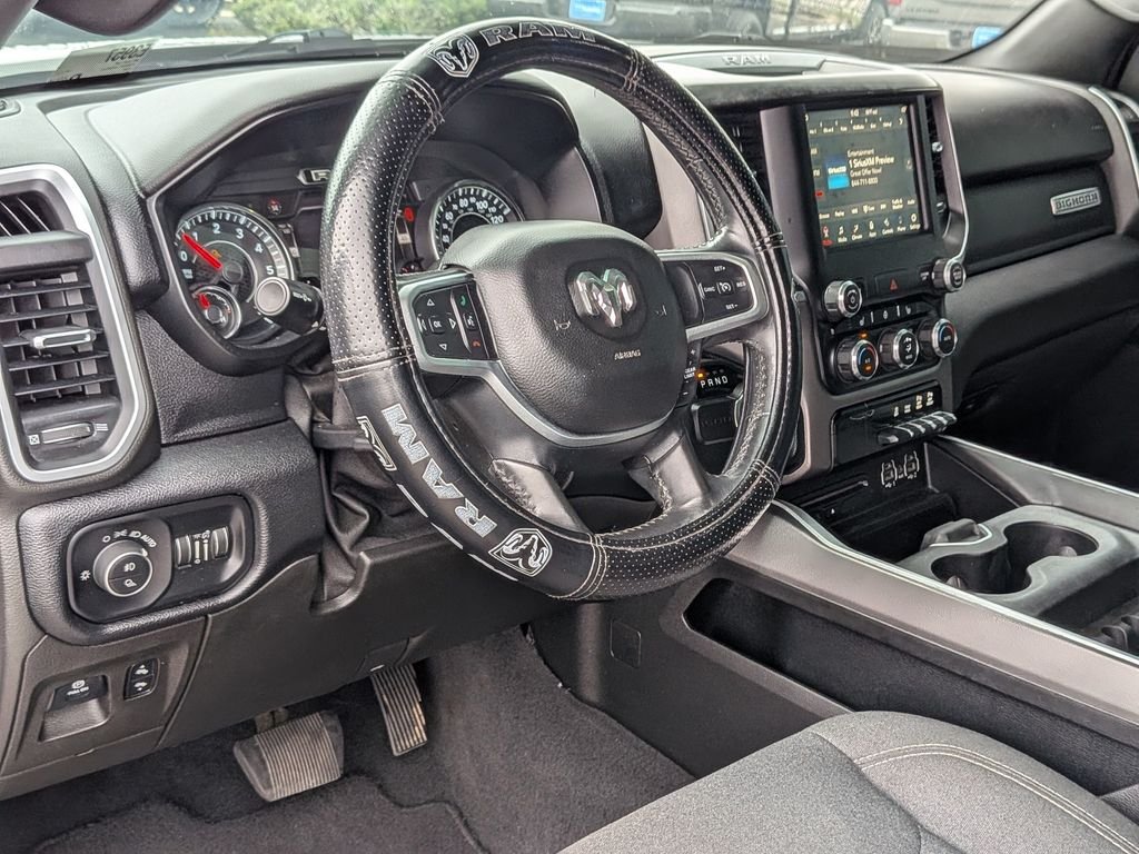 Used 2019 White Ram Big Horn/Lone Star image 31
