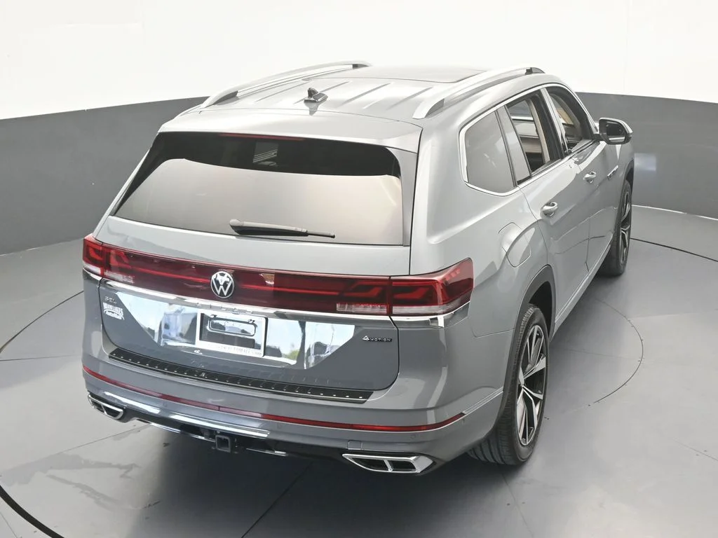 Used 2025 Gray Volkswagen 2.0T SEL Premium R-Line image 53