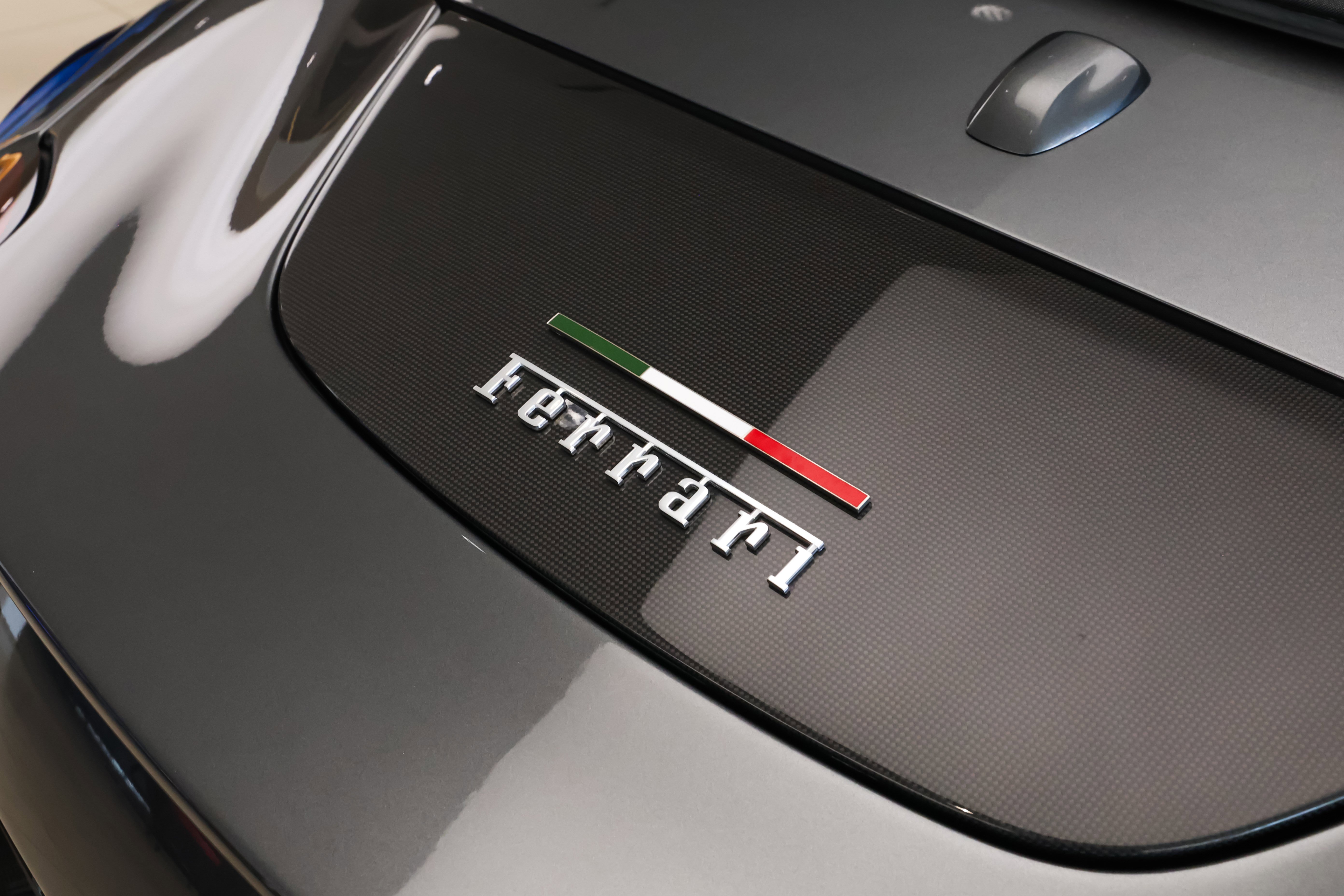 Used 2025 Grigio Silverstone Ferrari  image 25