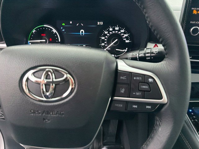 Certified Used 2025 Celestial Silver Metallic Toyota XLE image 19