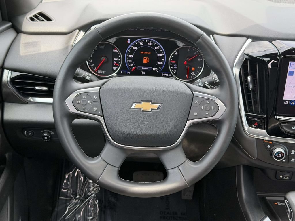 Used 2023 Iridescent Pearl Tricoat Chevrolet Premier image 21