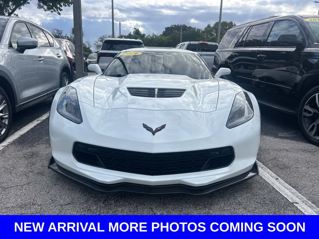 Used 2019 White Chevrolet Z06 image 2