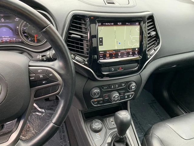 Used 2020 Gray Jeep Limited image 23