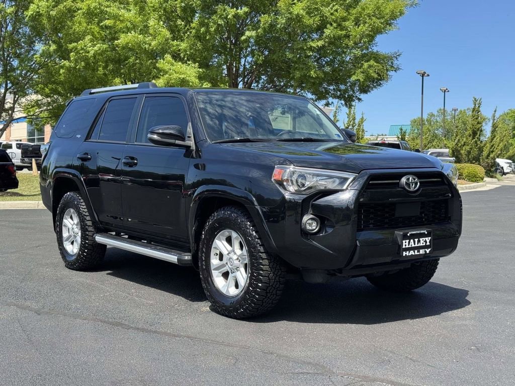 Used 2022 Midnight Black Metallic Toyota SR5 Premium image 2