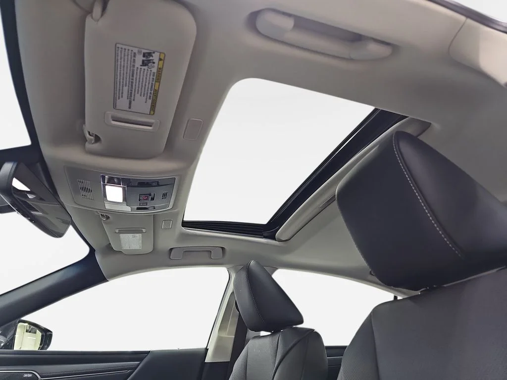 Used 2023 White Lexus 250 image 32
